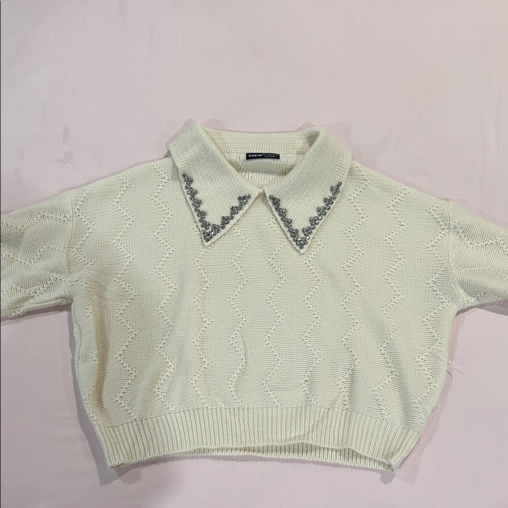 Knit sweater